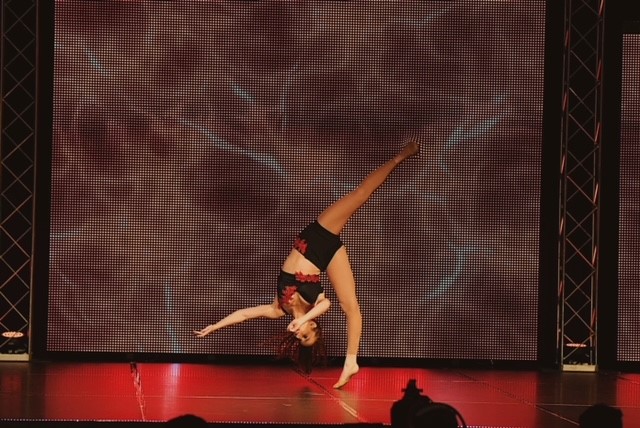 Juliana Glass_Showstopper dance competition